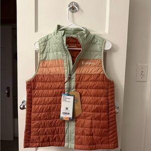 Cotopaxi Capa Insulated Vest, Size Small